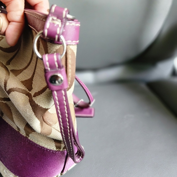 Authentic Coach Signature C Canvas with Purple Leather Trim - Picture 9 of 15